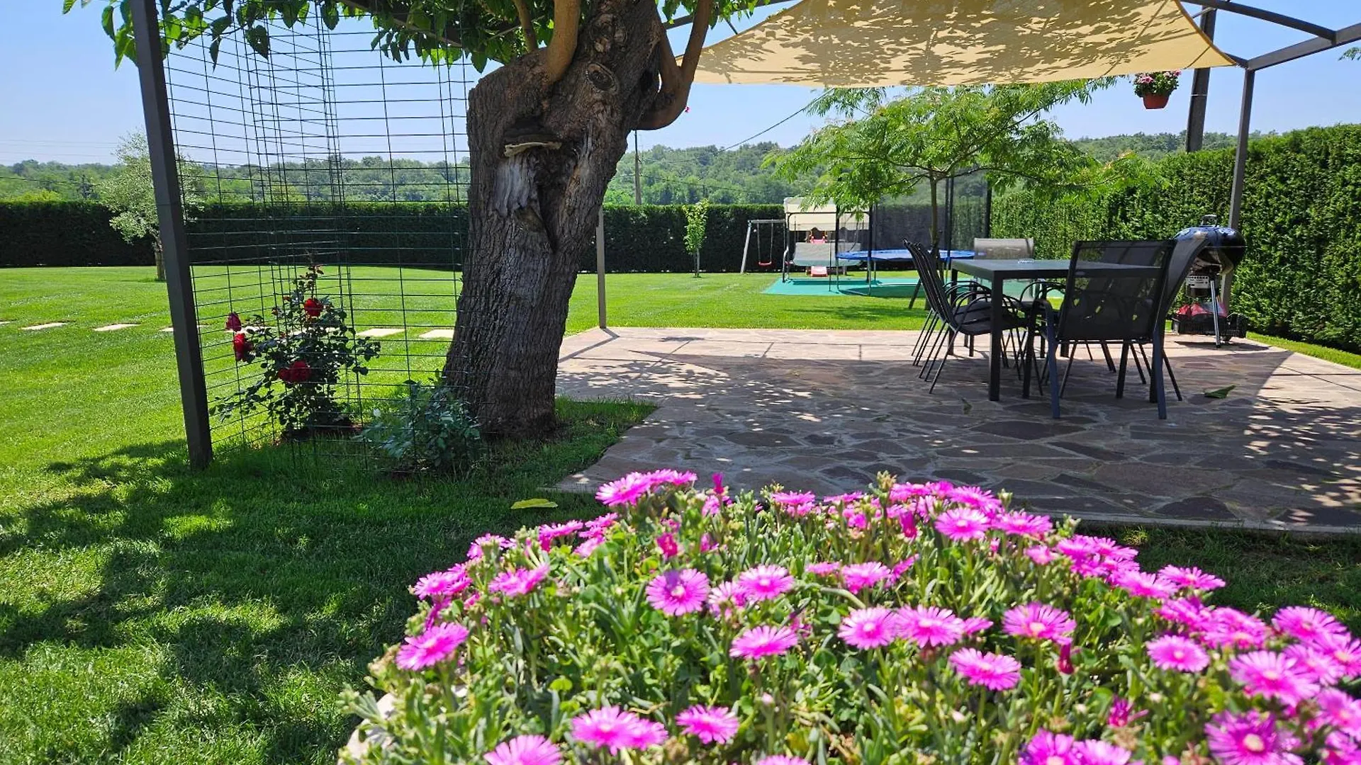 אומאג Villa Emilia 2 דירה
